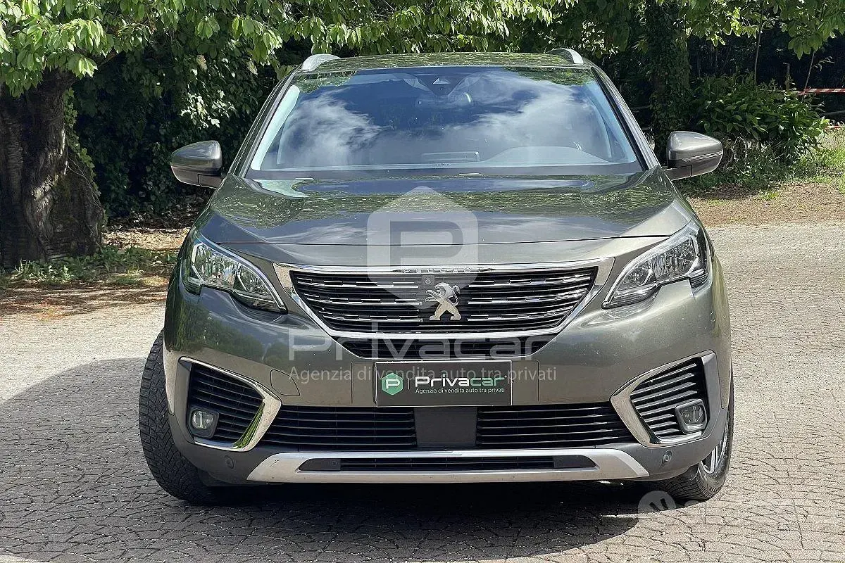 Occasion Peugeot 5008 Allure 131 ch (96 kW) 2019 Vert SUV