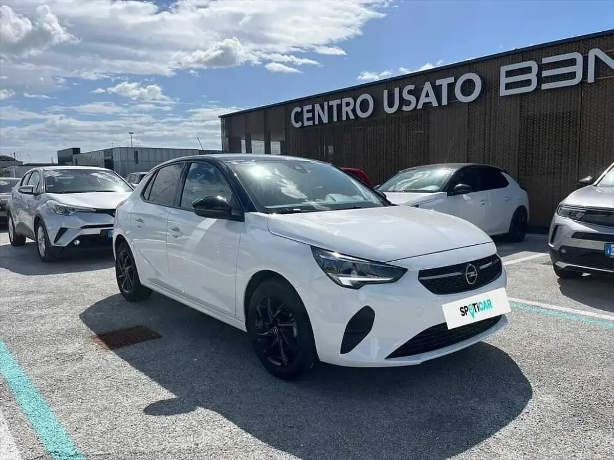 Usata Opel Corsa Design & Tech 75 CV (55 kW) 2023 Bianco Utilitaria