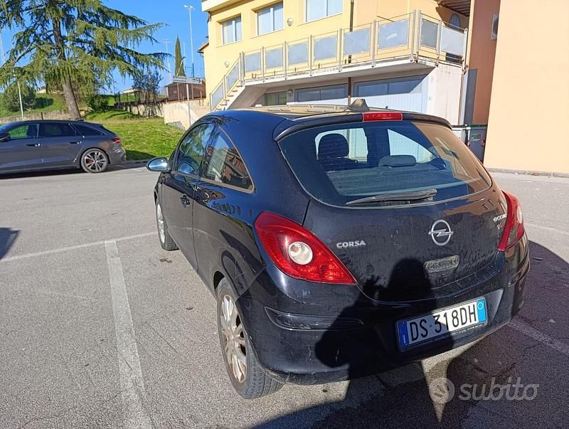 Usata Opel Corsa 2008 Nero Berlina