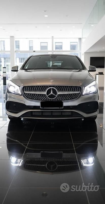 Usata Mercedes CLA200 Premium 136 CV (100 kW) 2018 Grigio Berlina