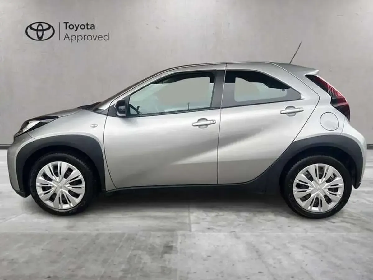 Brugt Toyota Aygo X Active 72 HK (52 kW) 2022 Grå SUV