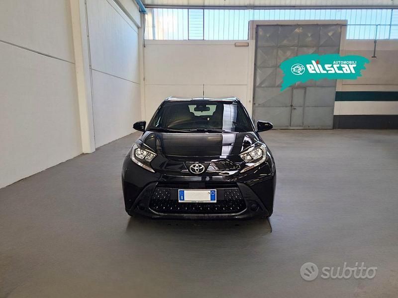 Usata Toyota Aygo X Active 72 CV (52 kW) 2025 Nero SUV