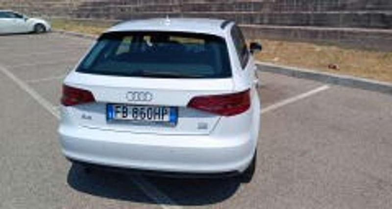 Usata Audi A3 Attraction 110 CV (80 kW) 2015 Berlina