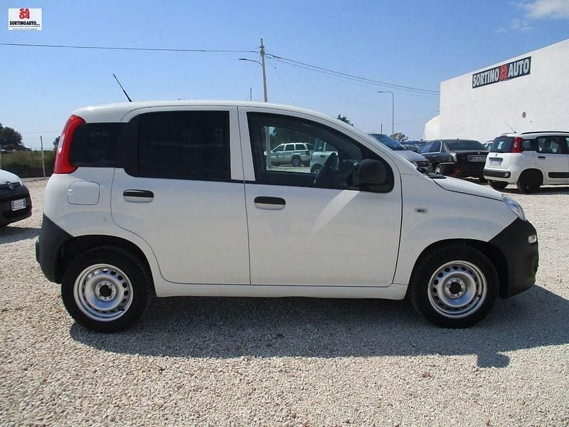 Usata Fiat Panda Easy 80 CV (58 kW) 2018 Bianco Utilitaria