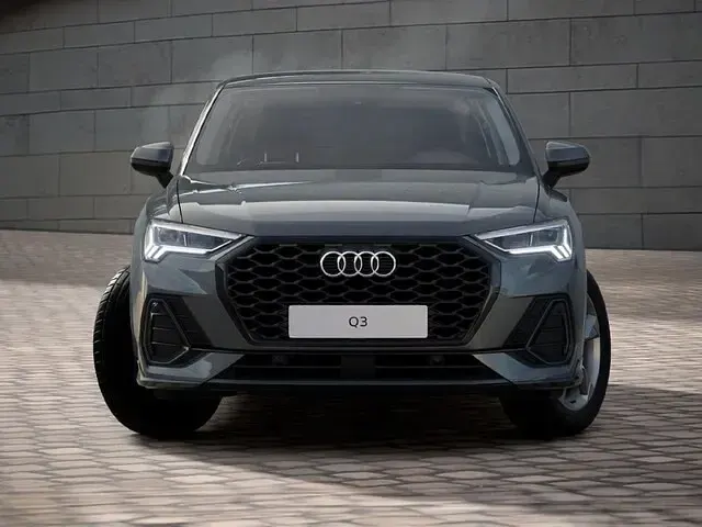 Usata Audi Q3 Sportback Business Plus 245 CV (180 kW) 2024 Grigio chronos metallizzato SUV