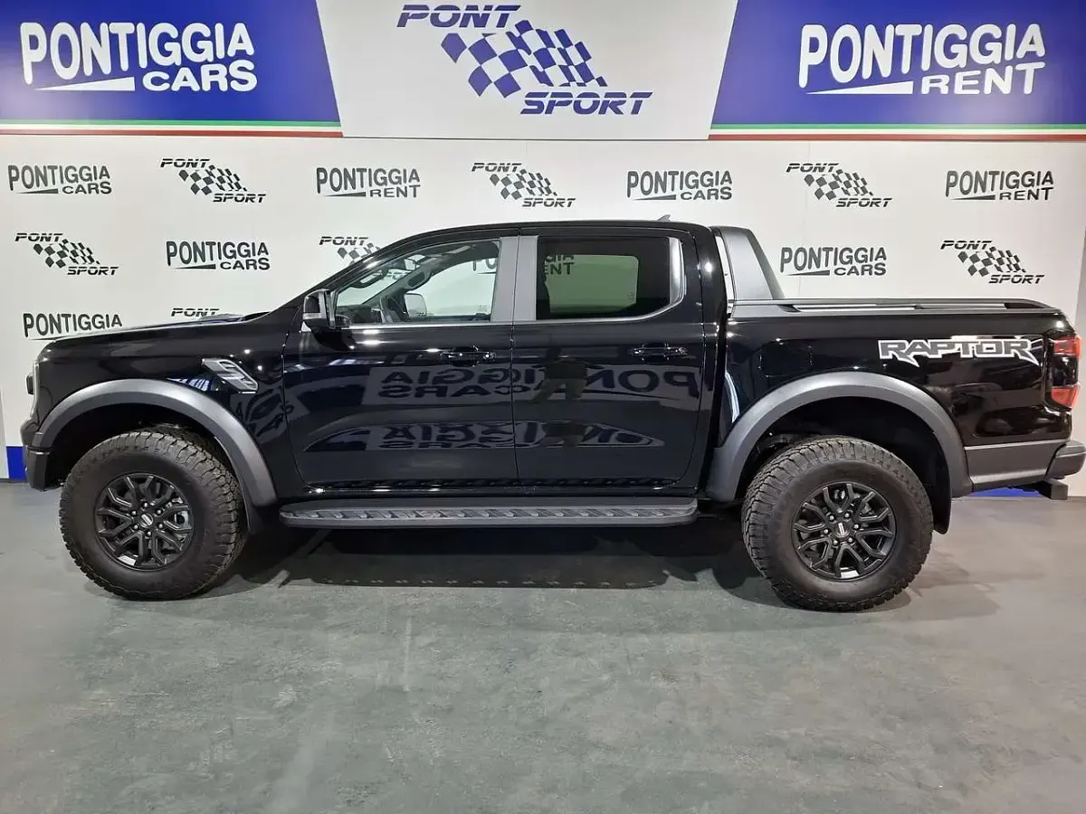 Nuova Ford Ranger Raptor 209 CV (153 kW) 2026 Meteor gray Pick-up