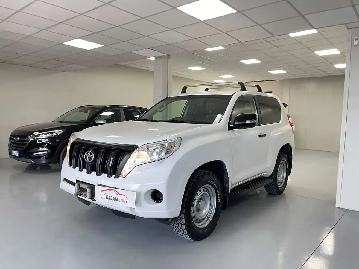 Usata Toyota Land Cruiser 190 CV (139 kW) 2014 Bianco Furgone