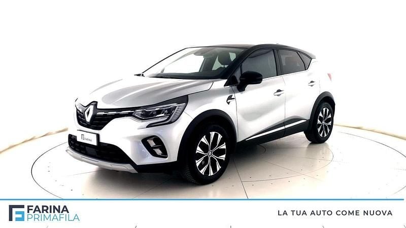 Usata Renault Captur Techno 91 CV (66 kW) 2024 Grigio chiaro tetto nero SUV