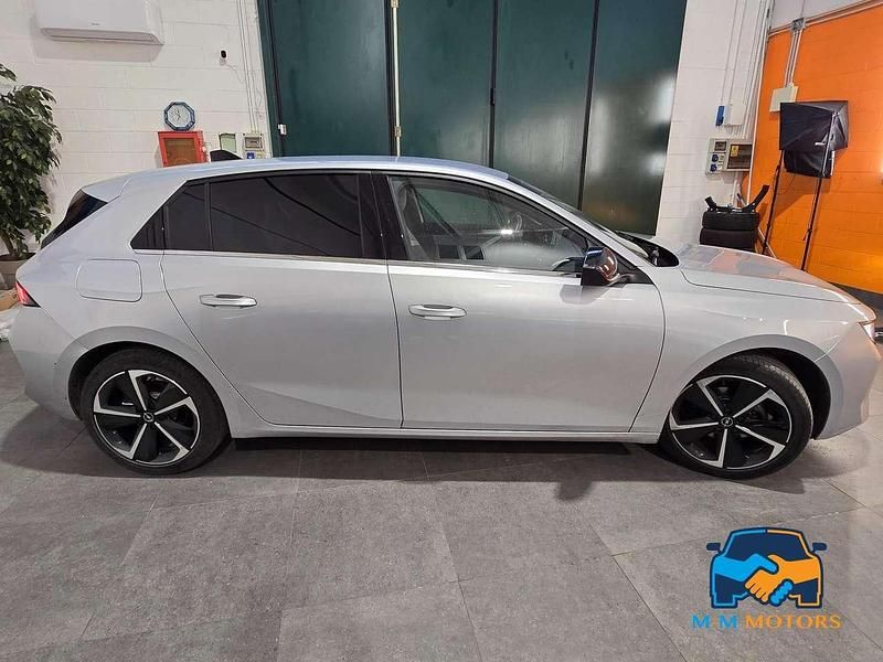 Usata Opel Astra Business Elegance 131 CV (96 kW) 2023 Grigio Berlina