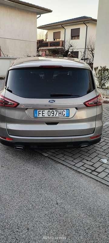 Usata Ford S-MAX Business Edition 179 CV (131 kW) 2016 Monovolume