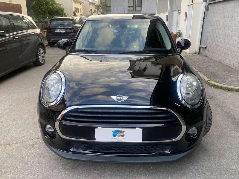 Usata Mini Cooper D 116 CV (85 kW) 2015 Nero Utilitaria