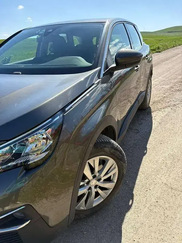 Usata Peugeot 3008 Business-Line 131 CV (96 kW) 2019 SUV