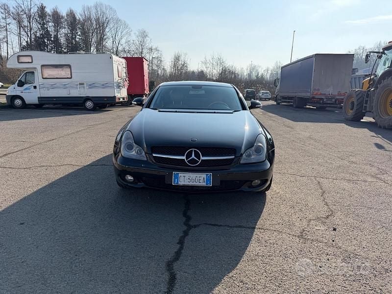 Usata Mercedes CLS500 305 CV (224 kW) 2005 Nero Berlina