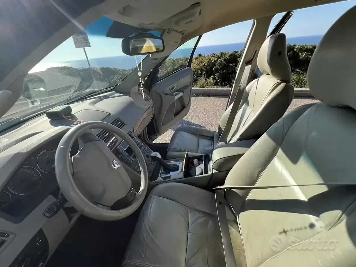 Usata Volvo XC90 163 CV (119 kW) 2004 Verde SUV