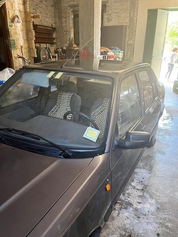 Usata Peugeot 309 64 CV (47 kW) 1989 Grigio Utilitaria