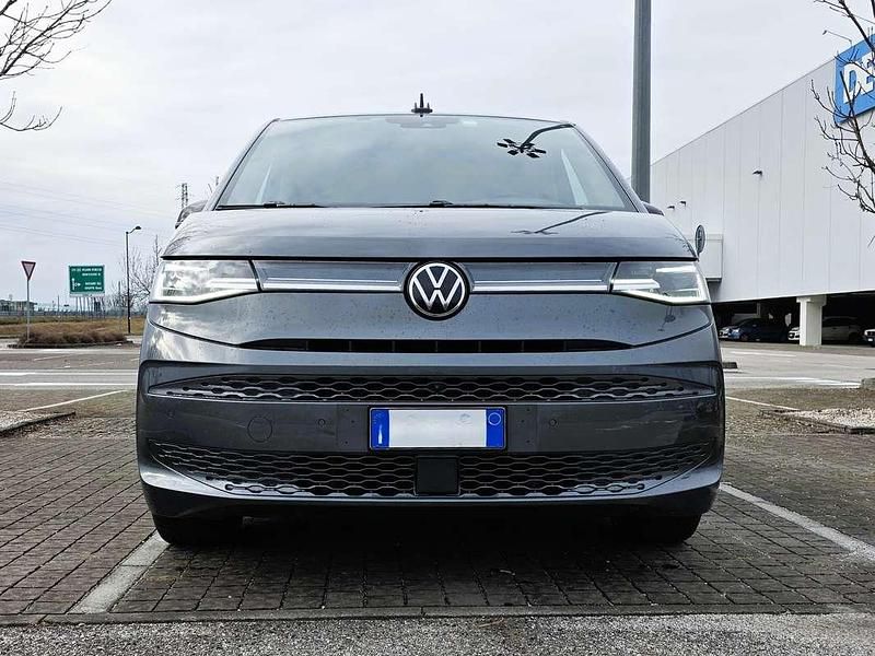 Begagnad VW T7 150 HK (110 kW) 2024 Grå Van
