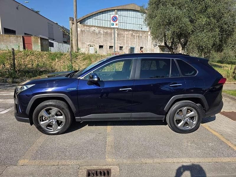Usata Toyota RAV4 Hybrid Lounge 218 CV (160 kW) 2019 Blu/azzurro SUV