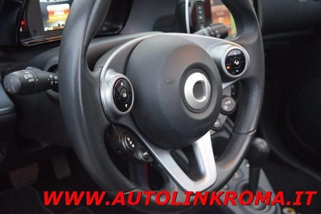 Usata Smart ForFour Prime 90 CV (66 kW) 2019 Orange / metallizzato Utilitaria