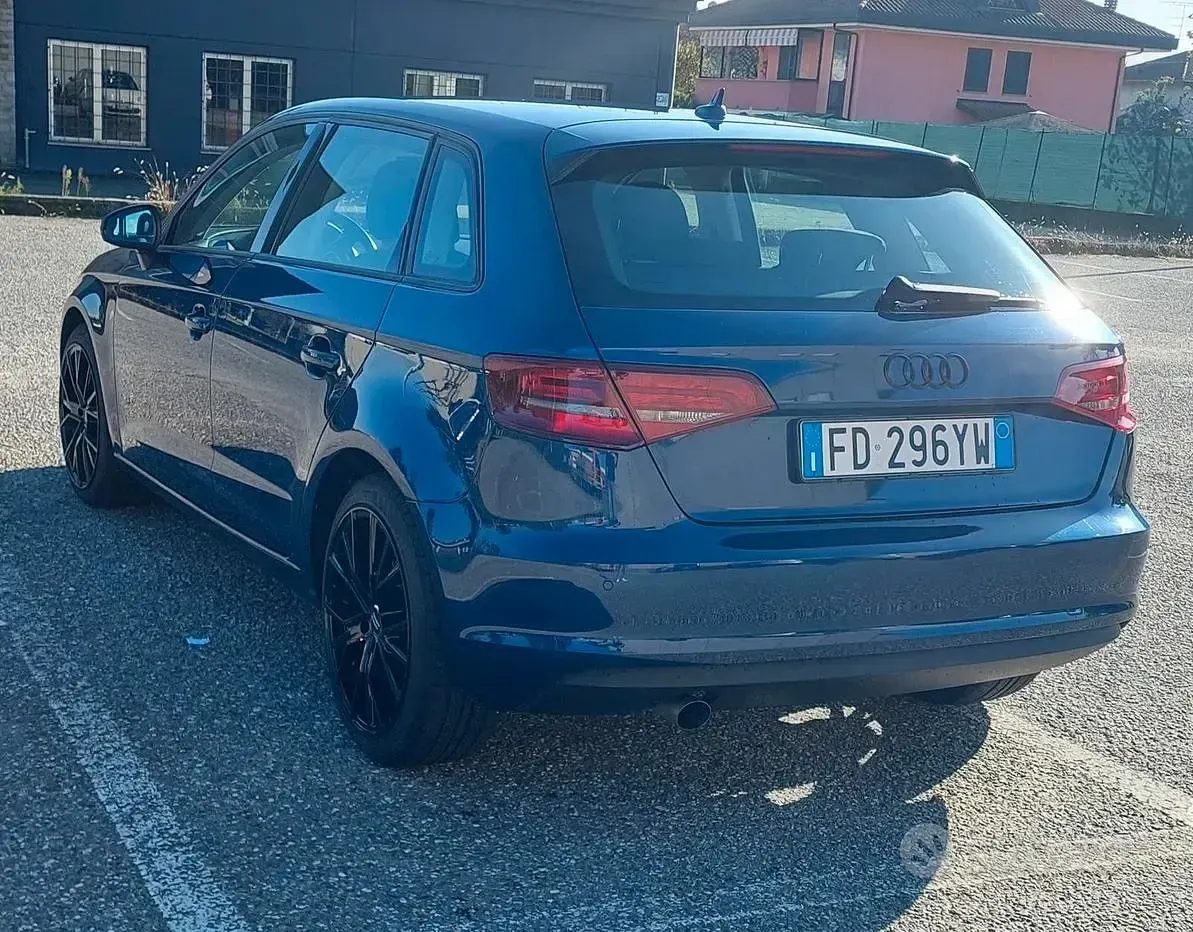 Usata Audi A3 110 CV (80 kW) 2016 Bluazzurro Berlina