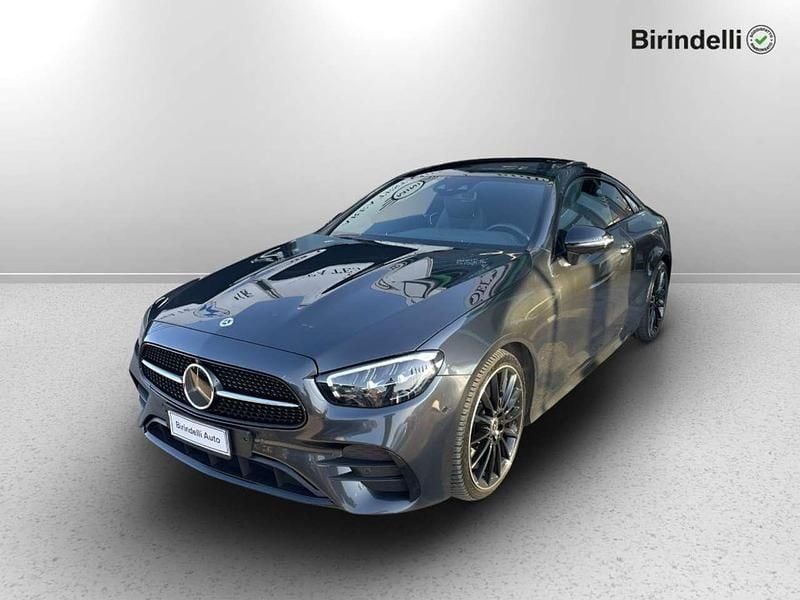 Grigio scuro metallizzato Usata 2022 Mercedes E300 Premium Plus Coupé | 47.000 € (Buon prezzo) - Immagine 1/2