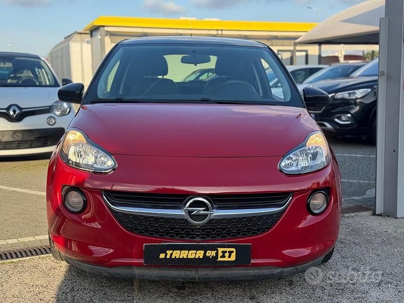 Usata Opel Adam Glam 87 CV (63 kW) 2014 Rosso Utilitaria
