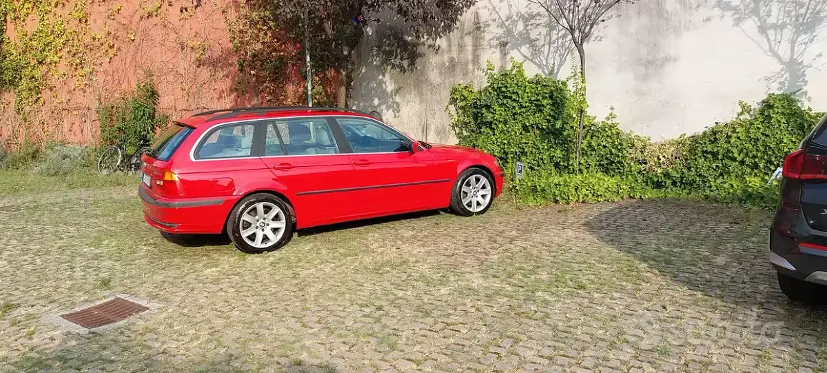 Usata BMW 330 204 CV (150 kW) 2004 Rosso Station wagon