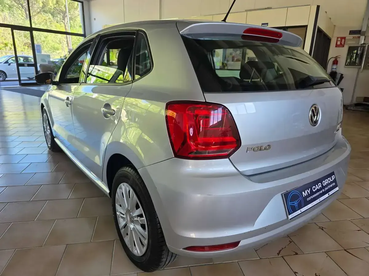 Usata VW Polo Trendline 75 CV (55 kW) 2017 Argento Berlina