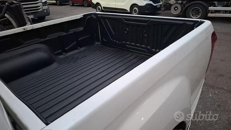 Usata Isuzu D-Max 163 CV (119 kW) 2015 Bianco SUV