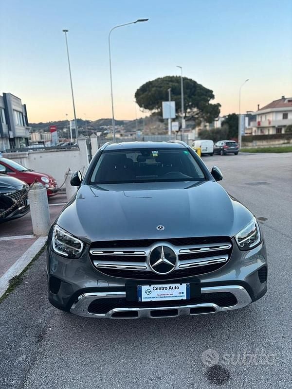 Usata Mercedes GLC220 Premium 194 CV (142 kW) 2021 Grigio SUV