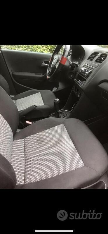 Usata VW Polo 60 CV (44 kW) 2010 Rosso Berlina