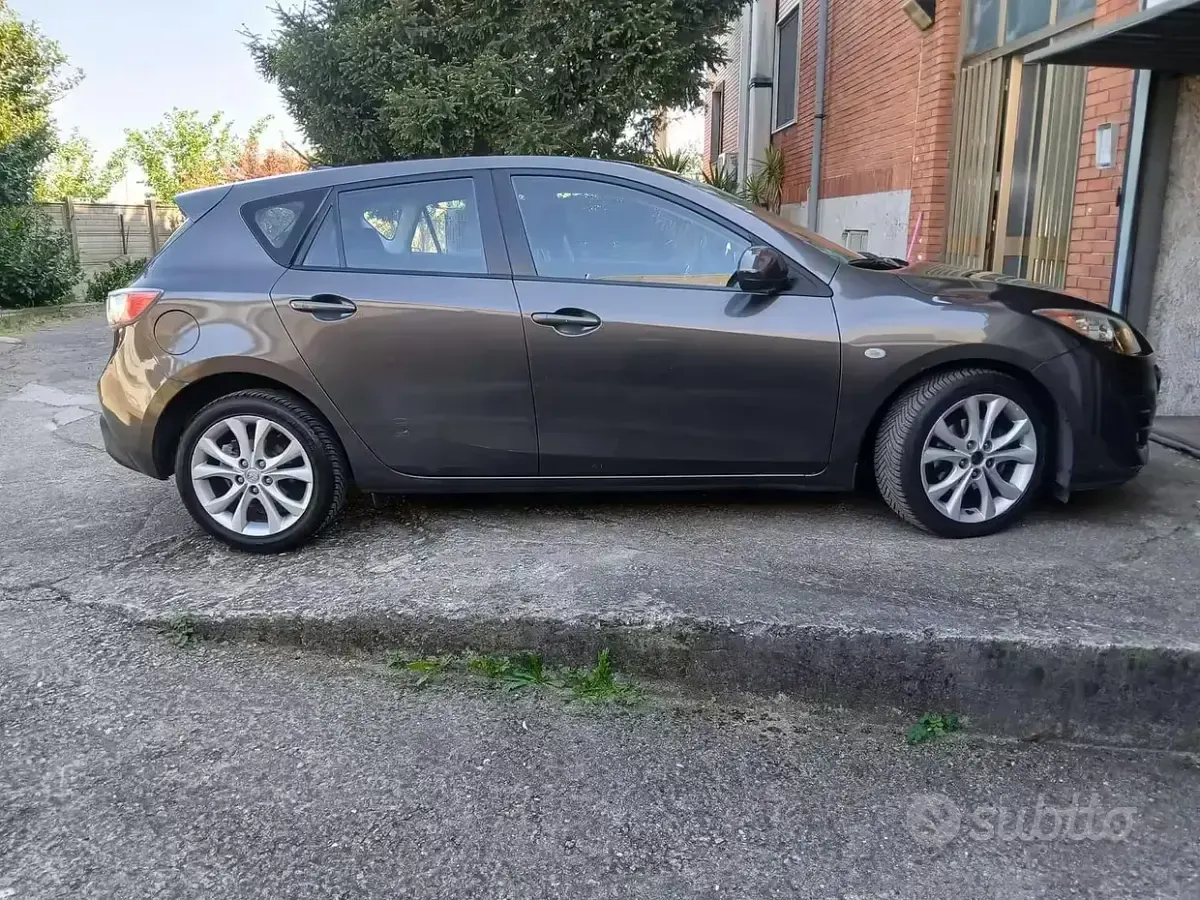 Usata Mazda 3 Active 109 CV (80 kW) 2009 Grigio Berlina