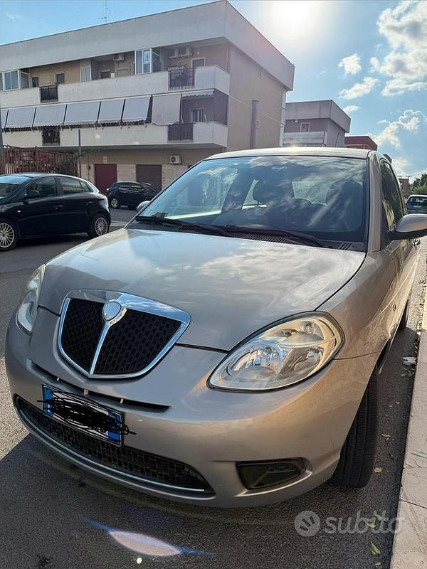 Usata Lancia Ypsilon 80 CV (58 kW) 2007 Utilitaria