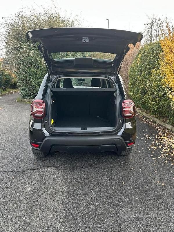 Usata Dacia Duster 100 CV (73 kW) 2021 Nero Berlina