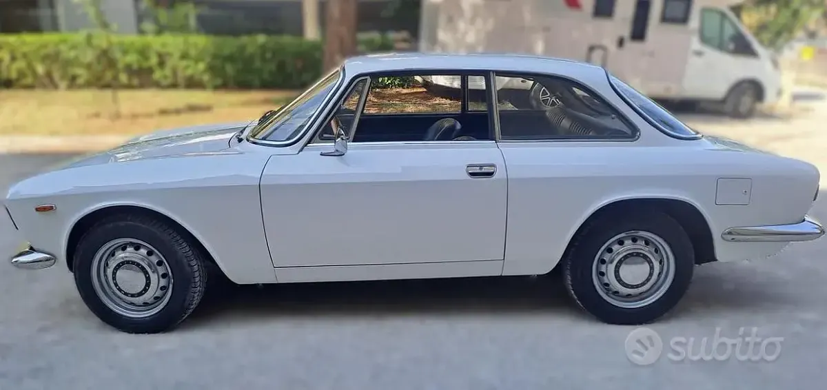 Usata Alfa Romeo GT Junior 88 CV (64 kW) 1970 Bianco Utilitaria
