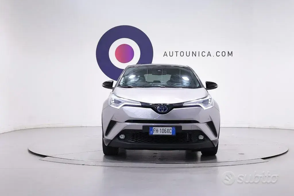 Usata Toyota C-HR Lounge 98 CV (72 kW) 2017 Grigio SUV