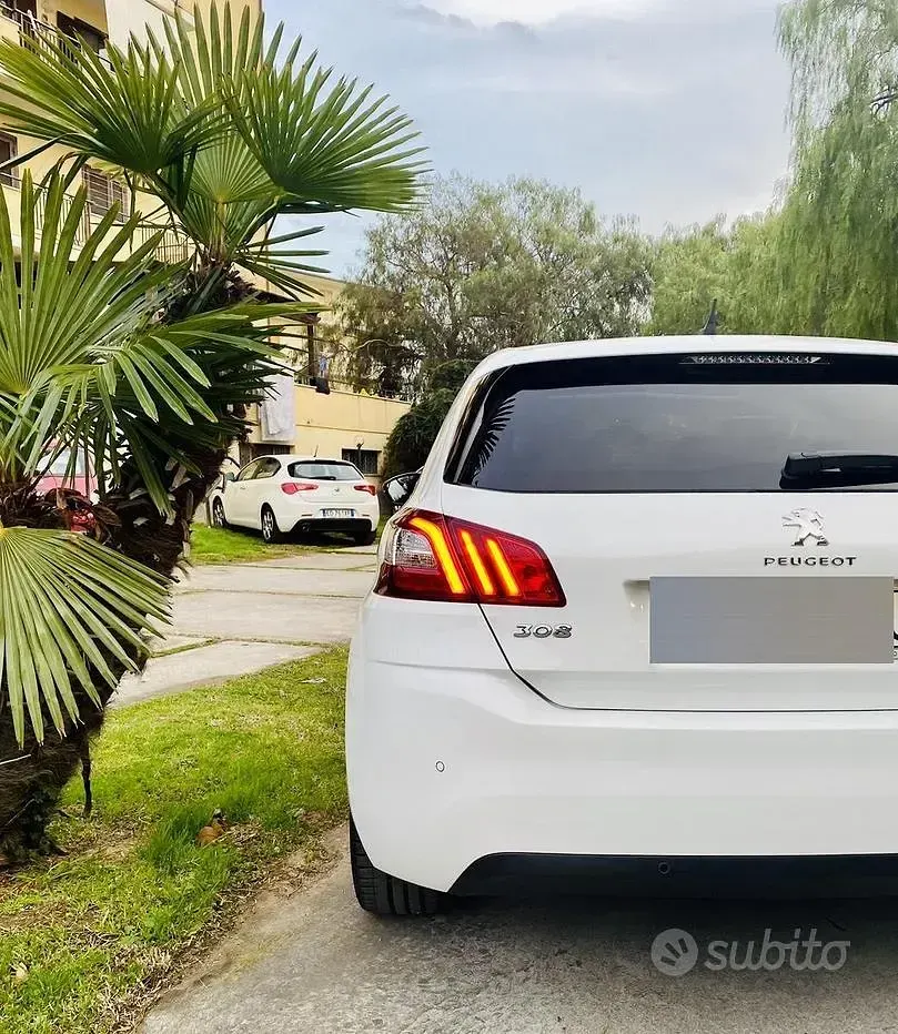 Usata Peugeot 308 Allure 120 CV (88 kW) 2017 Bianco Berlina