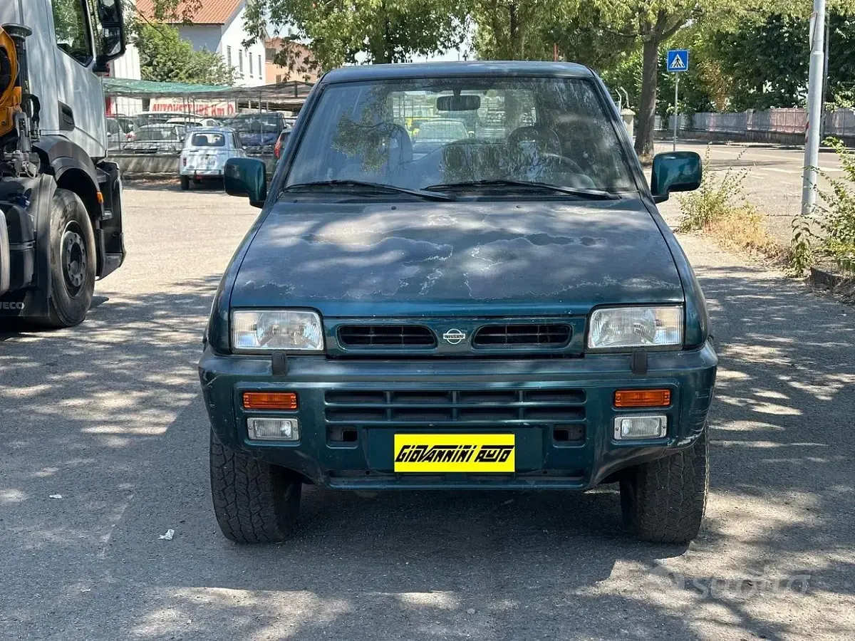 Usata Nissan Terrano SE 101 CV (74 kW) 1996 Verde SUV
