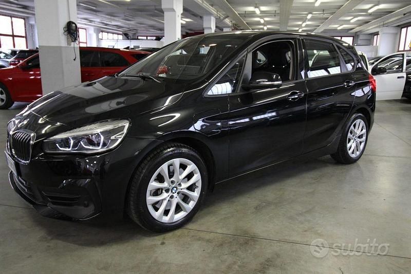 Usata BMW 225 Active Tourer iPerformance 125 CV (91 kW) 2021 Nero Monovolume
