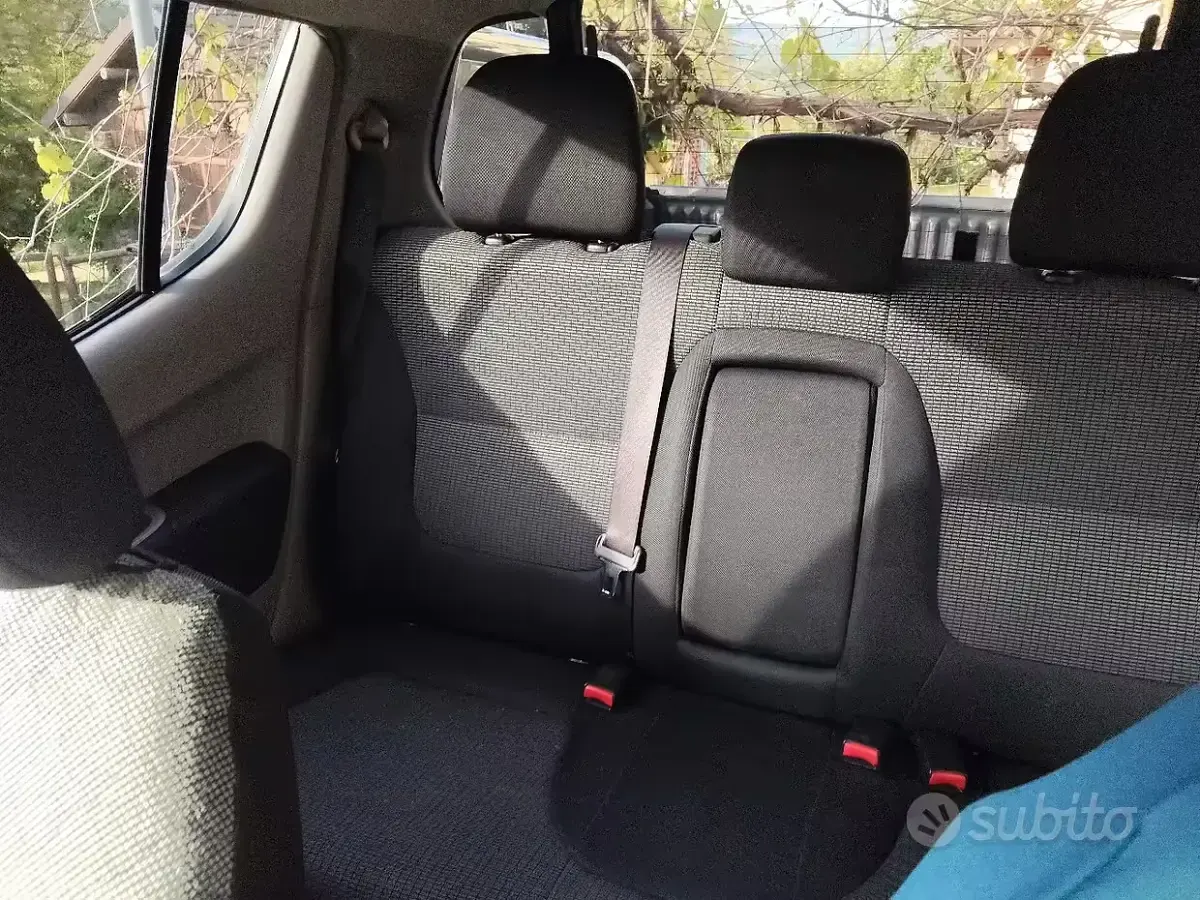 Usata Mitsubishi L200 136 CV (100 kW) 2007 Nero Pick-up