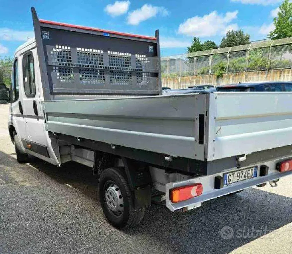 Usata Citroën Jumper 140 CV (102 kW) 2024 Bianco Monovolume
