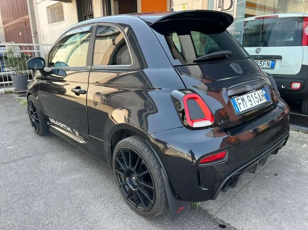 Usata Abarth 595C Turismo 165 CV (121 kW) 2017 Nero Cabrio