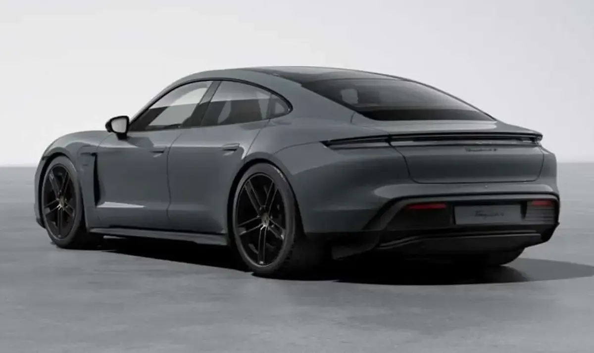 Nuova Porsche Taycan Black Edition 163 kW (222 CV) 2026 Grigio Berlina