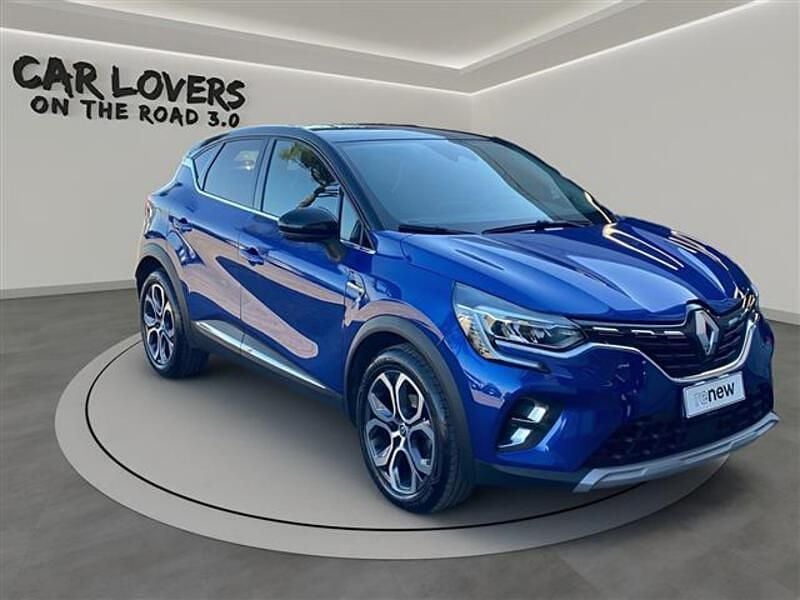 Usata Renault Captur Intens 101 CV (74 kW) 2023 Blu scuro SUV