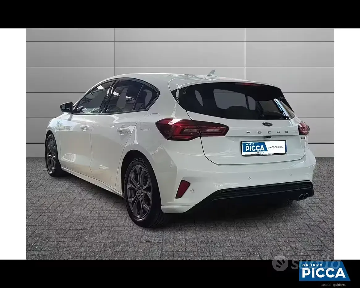 Usata Ford Focus ST-Line 125 CV (91 kW) 2023 Bianco Berlina