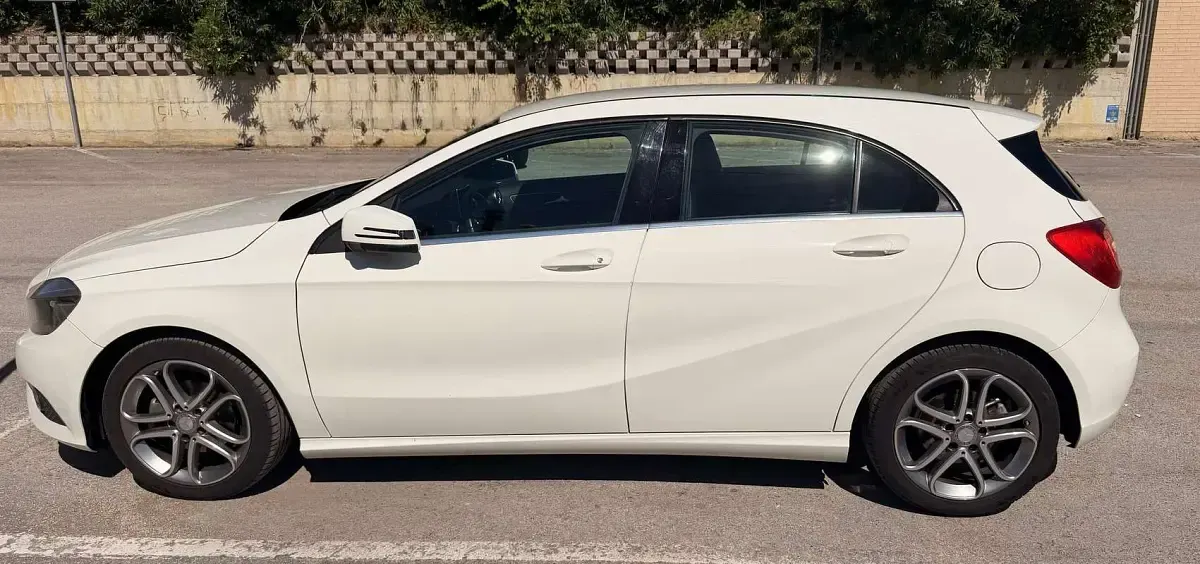 Usata Mercedes 180 109 CV (80 kW) 2015 Bianco Berlina