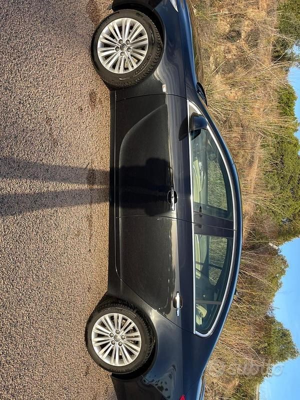 Usata Opel Insignia 200 CV (147 kW) 2012 Nero Berlina