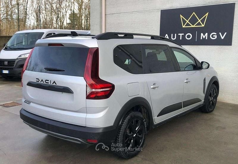 Usata Dacia Jogger Extreme 101 CV (74 kW) 2022 Grigio Monovolume