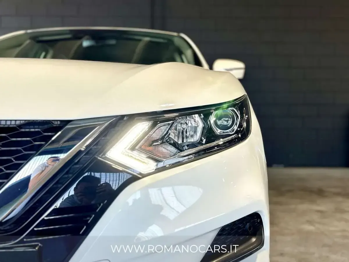 Usata Nissan Qashqai N-TEC 140 CV (102 kW) 2021 Bianco SUV