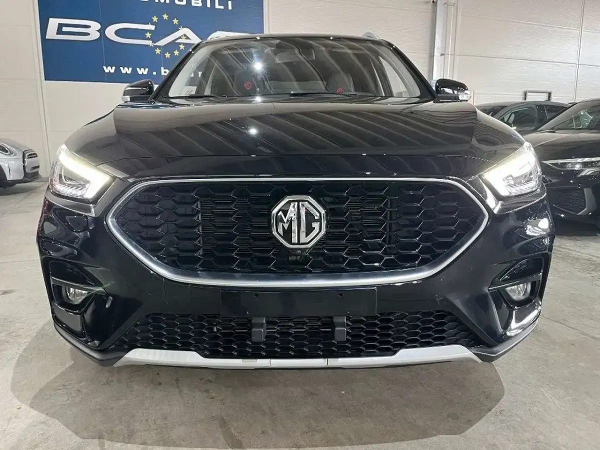 Usata MG ZS Luxury 106 CV (77 kW) 2024 Nero SUV