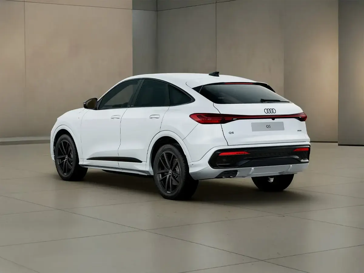 Nuova Audi Q5 Sportback S-Line 204 CV (150 kW) 2026 Bianco SUV